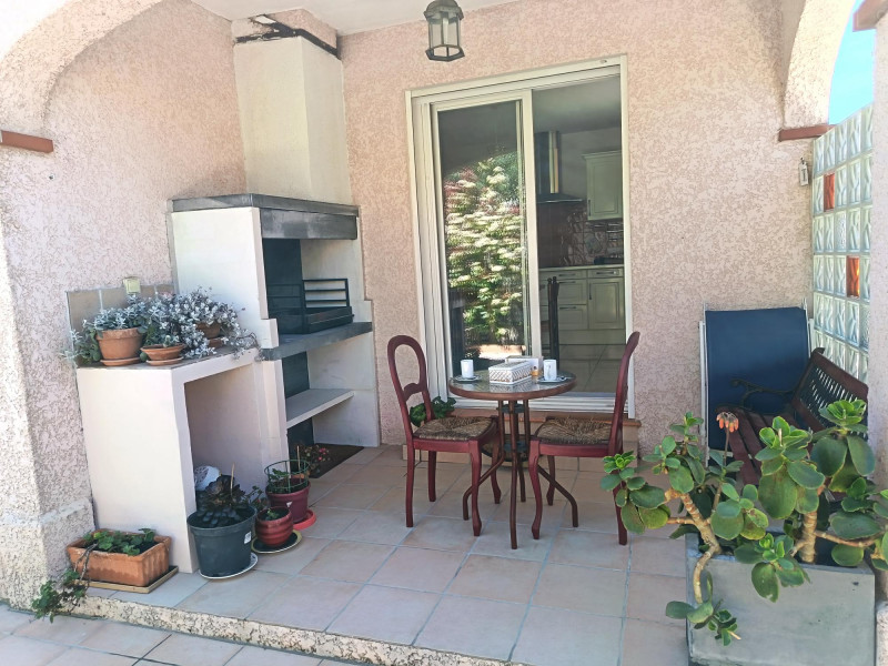 TOULOUGES : Villa de type F4 avec piscine photo 5